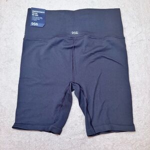 DSG Women's Momentum Seamless Bike Short 7" Pure Black Shorts - Medium